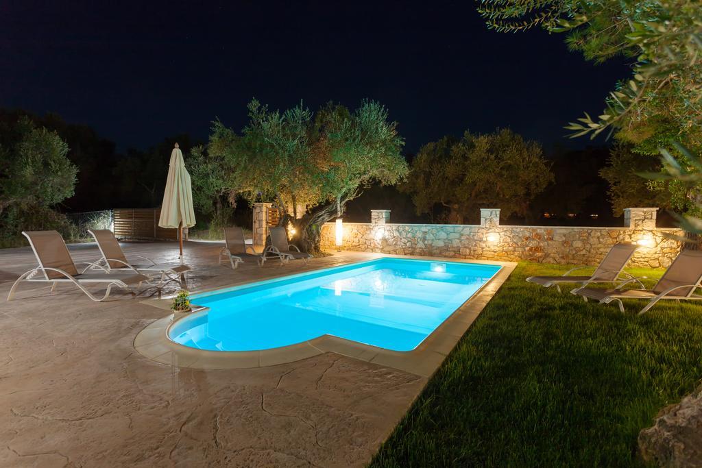 Evalexia Villa - Luxury Villa With Private Pool Near Laganas Perfect For Groups By Villa Mana Gers Kalamaki  Exterior photo